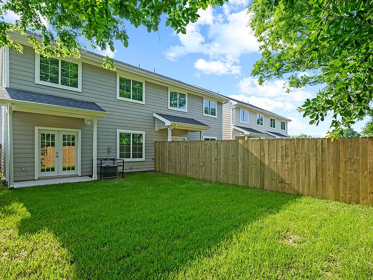 5423 Bacher St #B — Photo 30