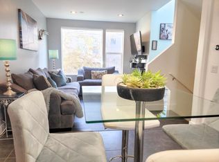 1021 W Rooftop Dr, Midvale, UT 84047