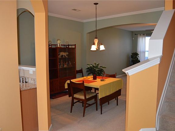 3rd image of 15 Cobble Ln