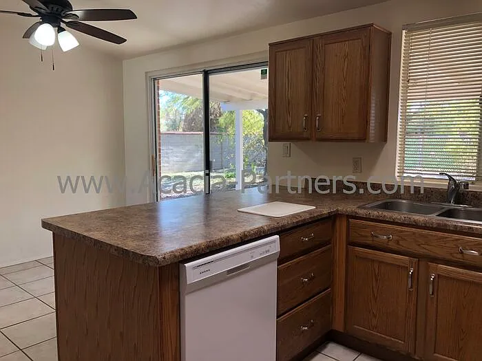7426 E Princeton Dr — Photo 5