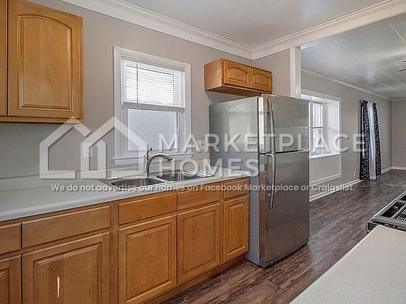 5th image of 408 S Clemens Ave