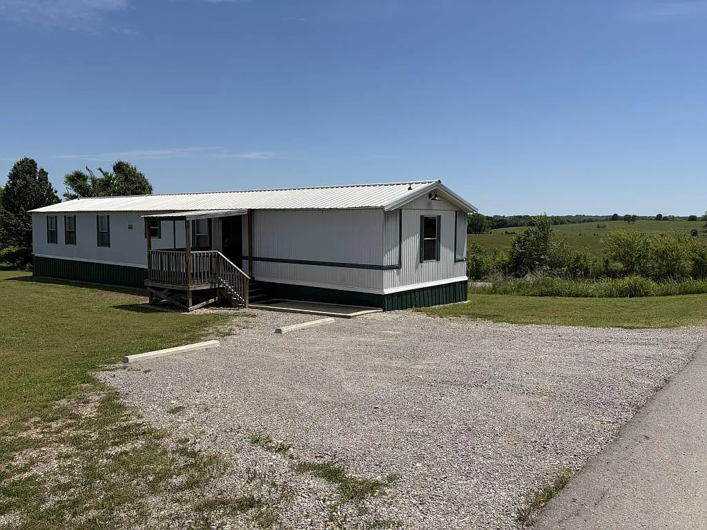 Building Photo - 17822 S Bryant Rd #17