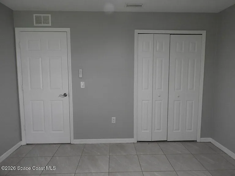 3115 Tropical Cir SE — Photo 3