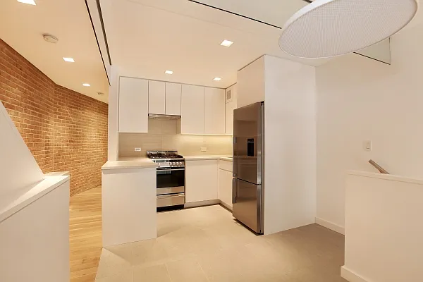 Rented by Citi Habitats | media 17