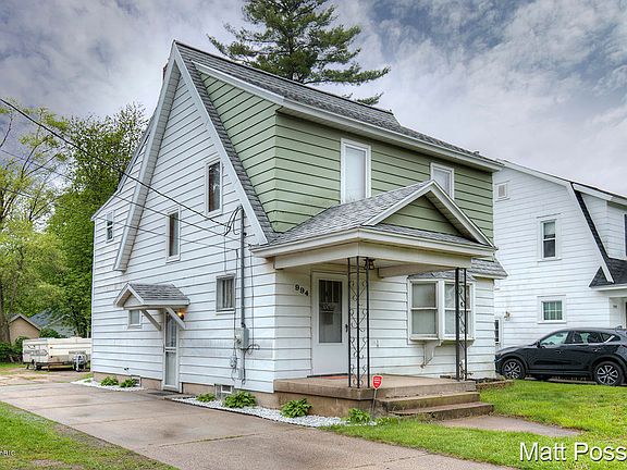 3rd image of 994 Cogswell St NW