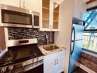 Rented by Silverstein Collection LLC 