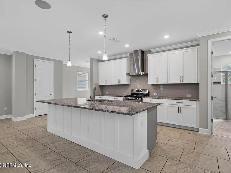 187 Beale Ave — Photo 101