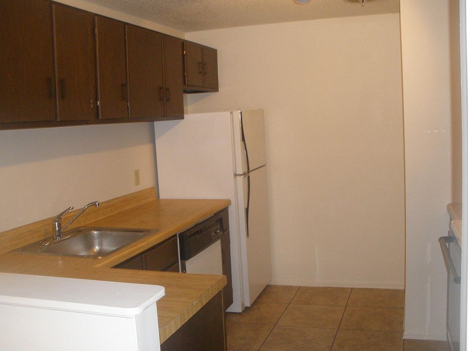 2nd image of 83 Mansfield Rd Unit 331