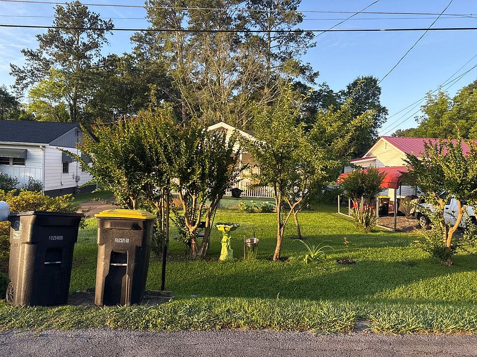1st image of 107 Marshall Ln SW