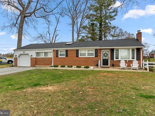 7733 Carter Rd, Sykesville, MD 21784