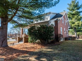 1037 N Valley Forge Rd, Norristown, PA 19403