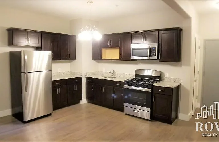 114-115 N Arlington Ave #505 — Photo 1