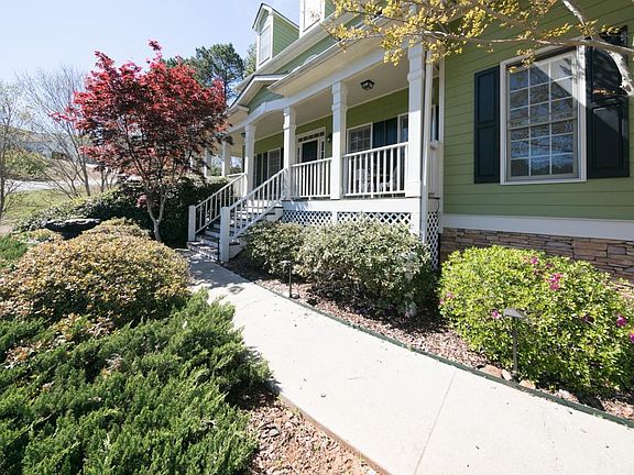 2nd image of 245 Mountain View Dr