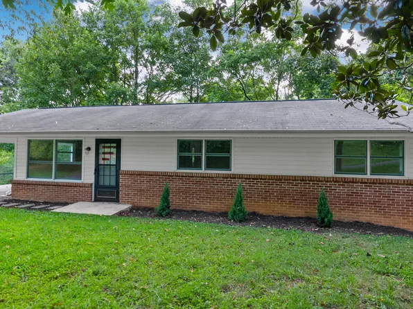 310 Pine St, Mt Carmel, TN 37645