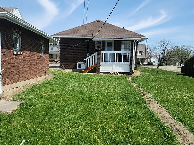 1008 S Randolph St — Photo 10