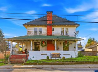 329 S 1st Ave, Mill City, OR 97360