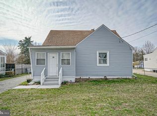 19 W Almond St, Vineland, NJ 08360
