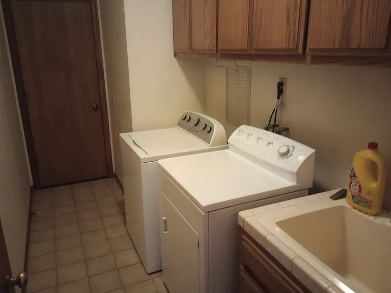 2150 N Nutmeg St — Photo 12