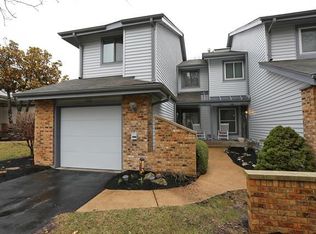 1216 Meramec Heights Dr, Ballwin, MO 63021