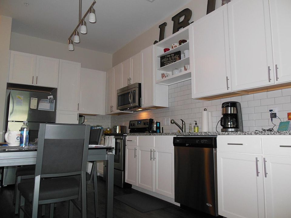 Spacious kitchen with a lot of storage