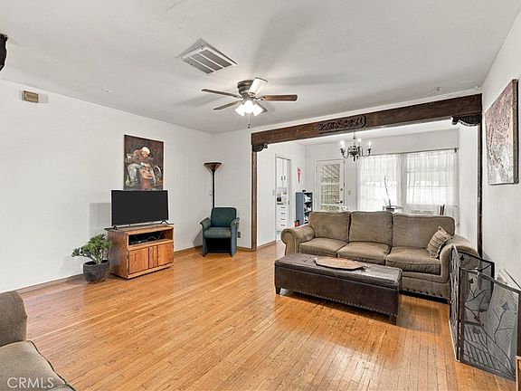 3rd image of 13978 Terra Bella St