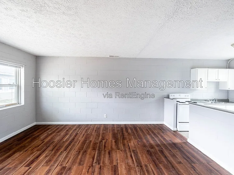 1254 W 23rd St #2 — Photo 4