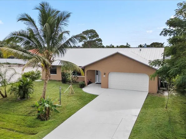 582 SE Faith Terrace, Port St Lucie, FL 34983