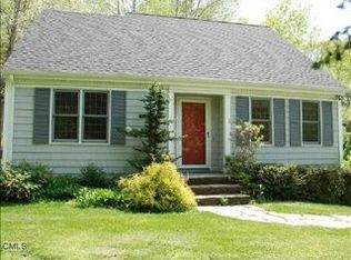 16 Pole Bridge Rd, Newtown, CT 06482