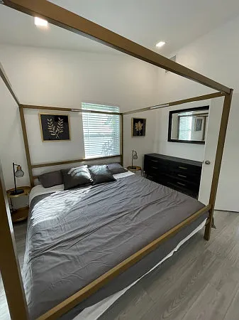 1550 Argyle Dr #4 — Photo 5