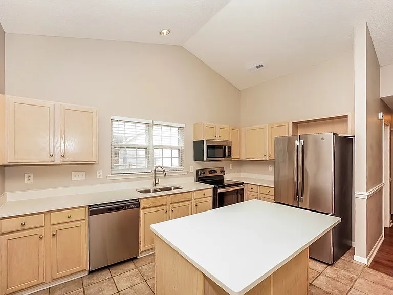 1039 Sandy Point Dr SW — Photo 7