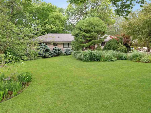 916 12th Ave, Coralville, IA 52241