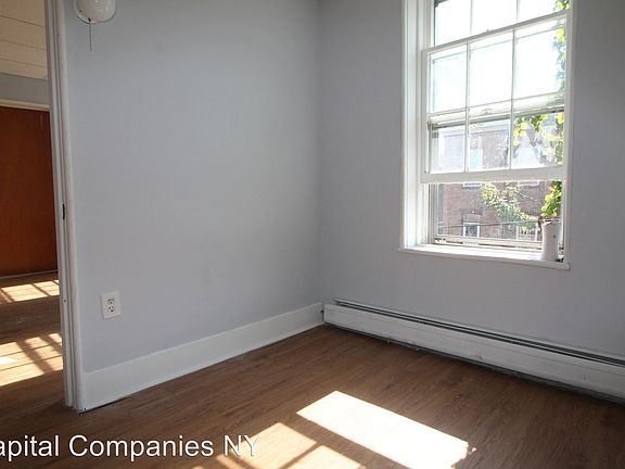 5th image of 3 Hamilton St #1