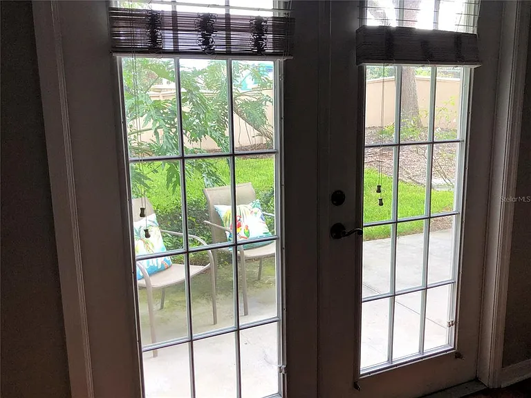 656 Pinebranch Cir — Photo 11