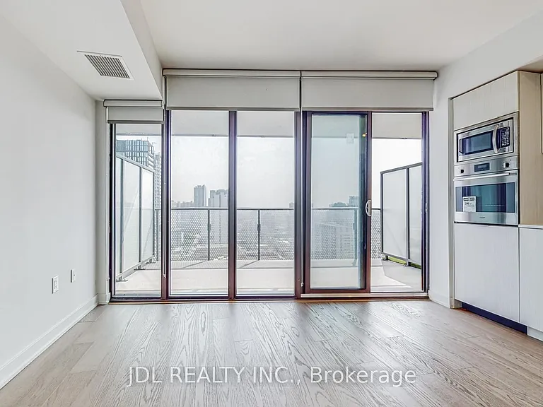 11 Wellesley St W #2212 — Photo 2