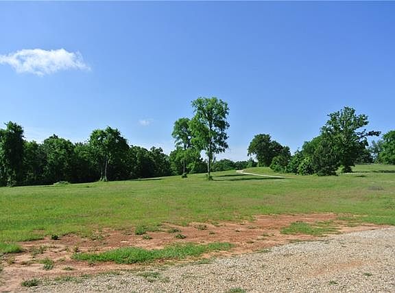 2nd image of 135 F County Road 244