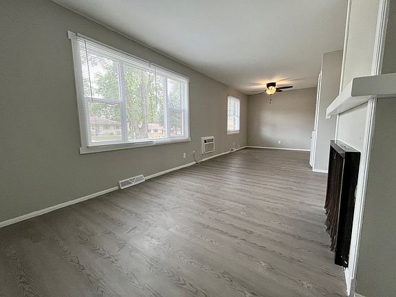 2nd image of 401-433 Donald Dr #6