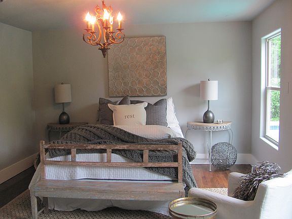 5th image of 3844 Heywood Ave