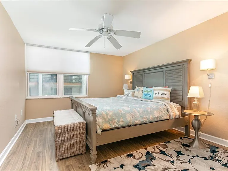 400 Island Way #212 — Photo 26