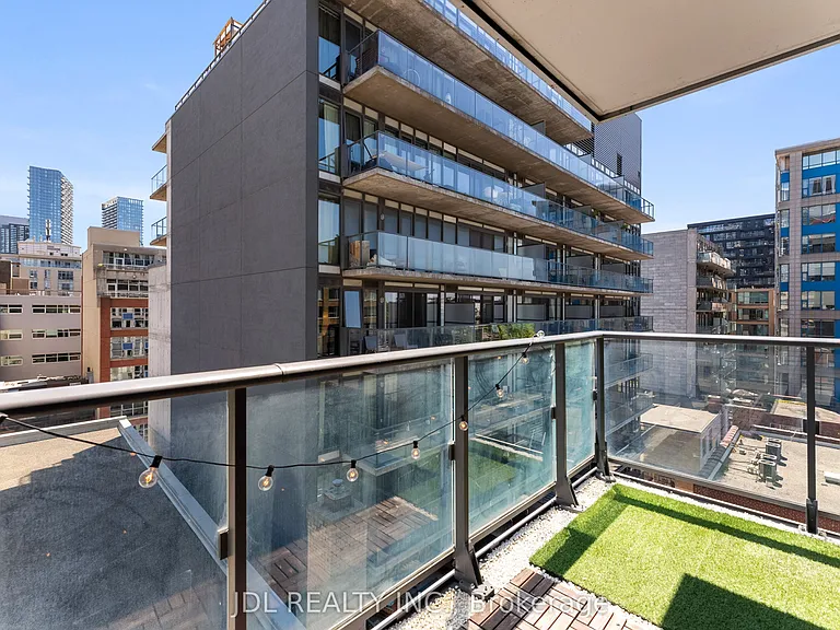 435 Richmond St W #610 — Photo 11