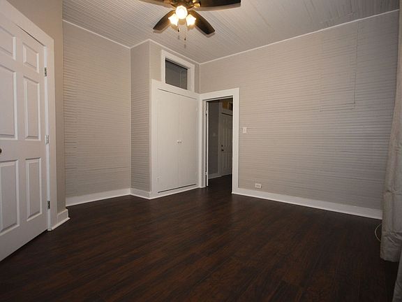 3rd image of 816 E Carson St #818