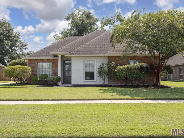 1112 S Sanctuary Ave, Gonzales, LA 70737