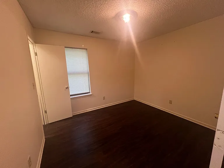4803 Oak Meadow Dr — Photo 14