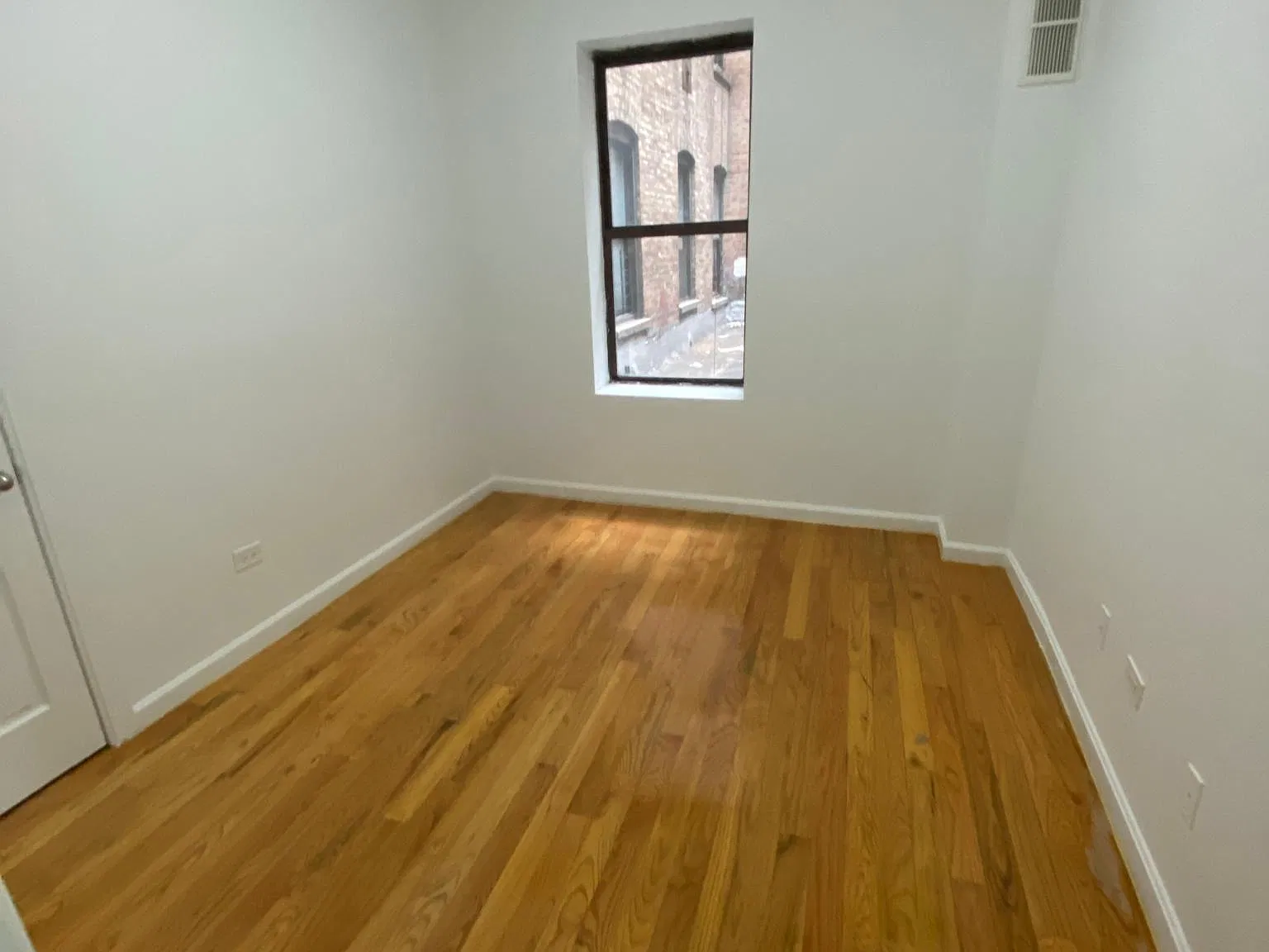 4 bed, $1,125 — Photo 4