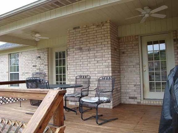 3rd image of 51 White Oak Cir