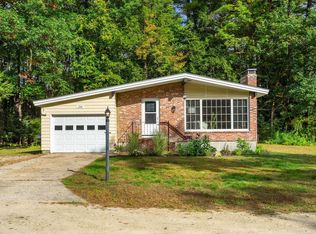 158 County Rd, Bedford, NH 03110