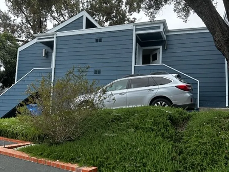 124 Fontana Ave — Photo 1