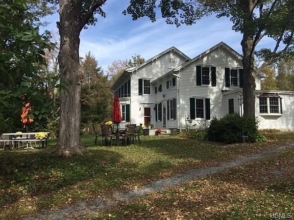 Front Side getting ready for party