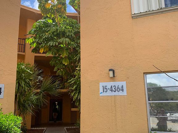 2nd image of 4364 NW 9th Ave APT 15-3B