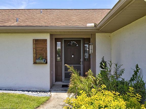 2nd image of 3029 Country Lake Dr