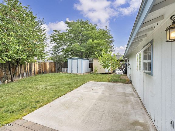 3rd image of 1516 Lindsay Ln